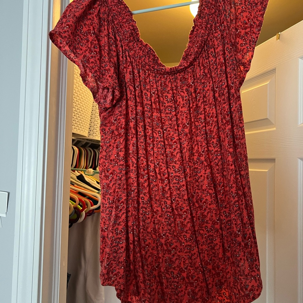 Old Navy Red Floral Off The Shoulder Blouse